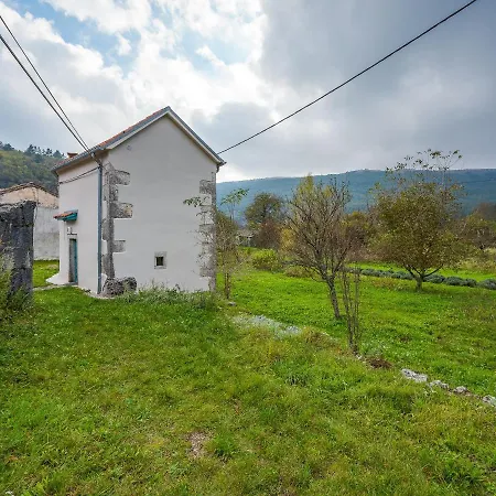 Dane 22 Ucka 펜션 부젯