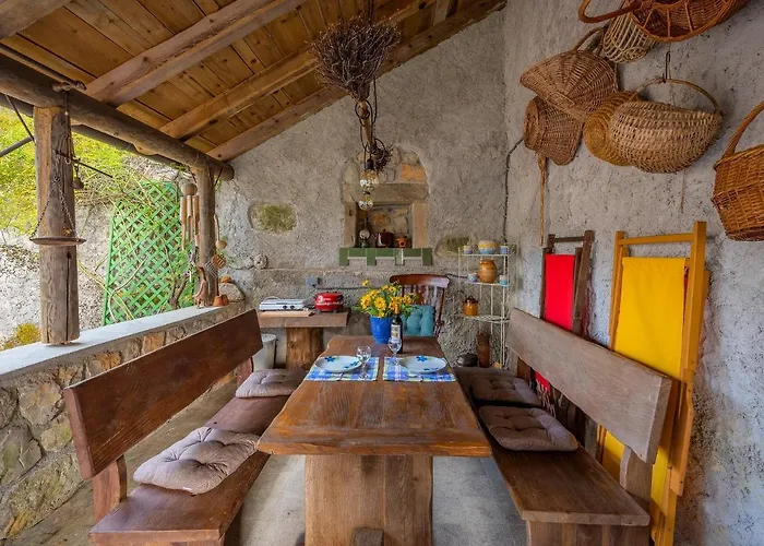 Dane 22 Ucka 펜션 부젯